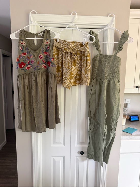 Pink Lily Dresses & Skirts - Women’s Clothing Bundle